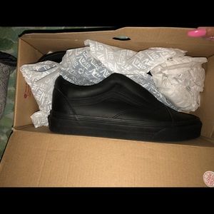 No lace leather Vans